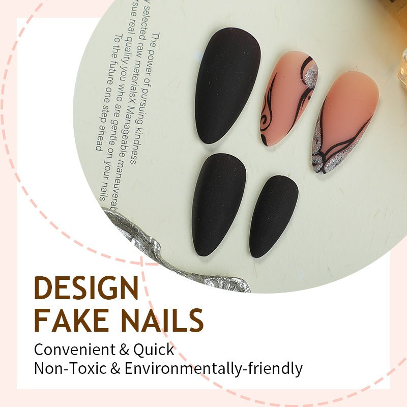 Kreatives Kunstnagelset mit exquisite marmorierten Designs und eleganten Akzenten Brehn