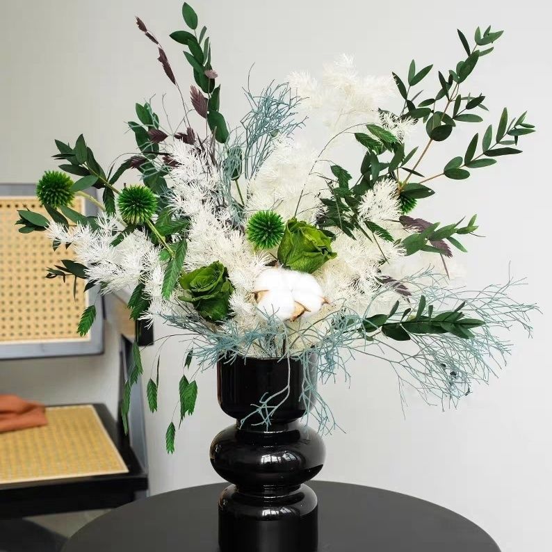 Elegante exquisite Blumenarrangement