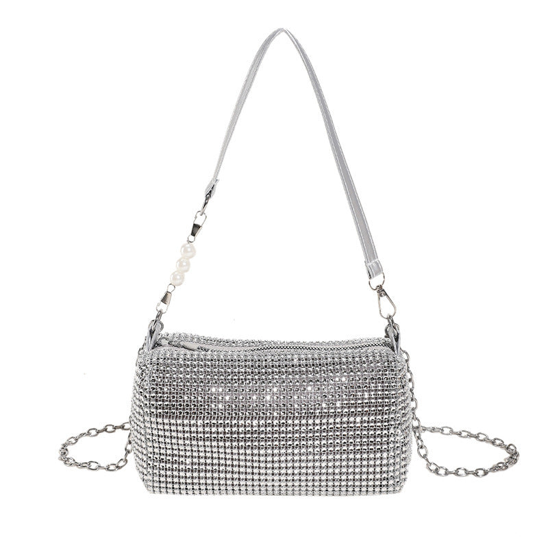 Elegante mit Kristallen verzierte Abend-Clutch