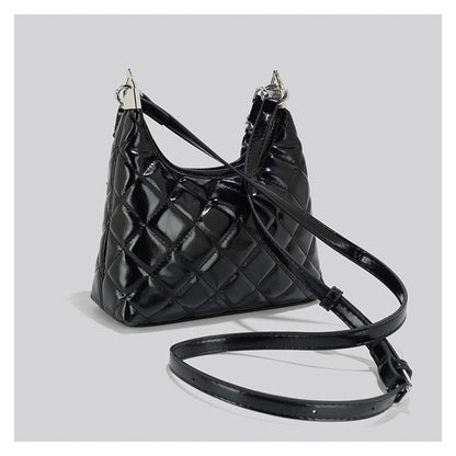 Gepolsterte Schultertasche mit Kettengriffen Brehn