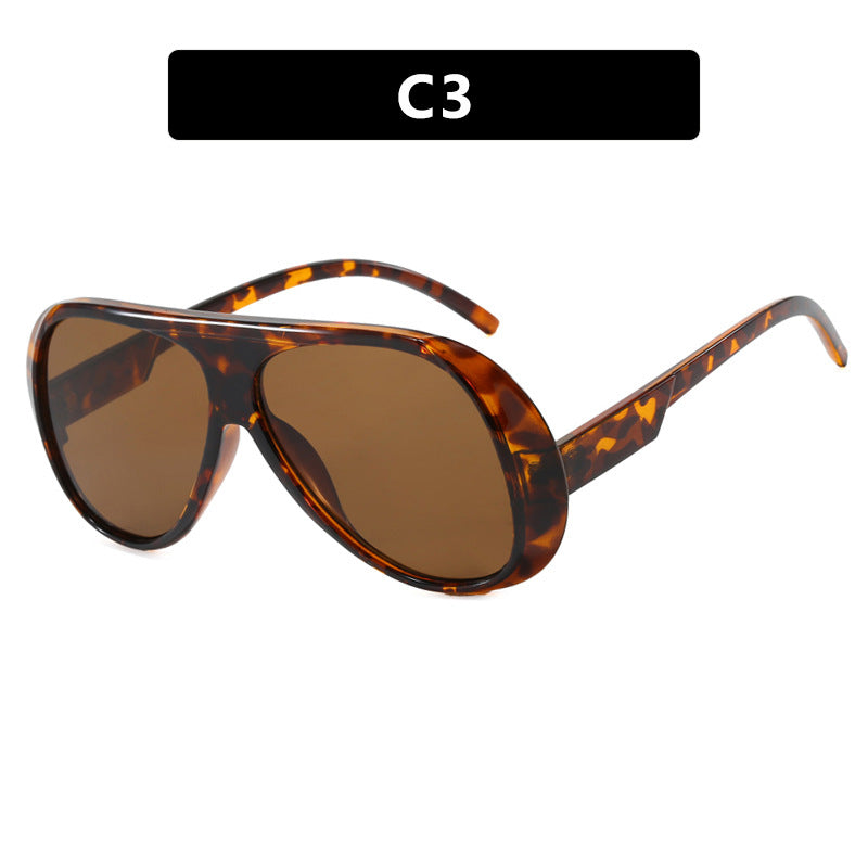 Damen sportliche Sonnenbrille im futuristischen Design Brehn