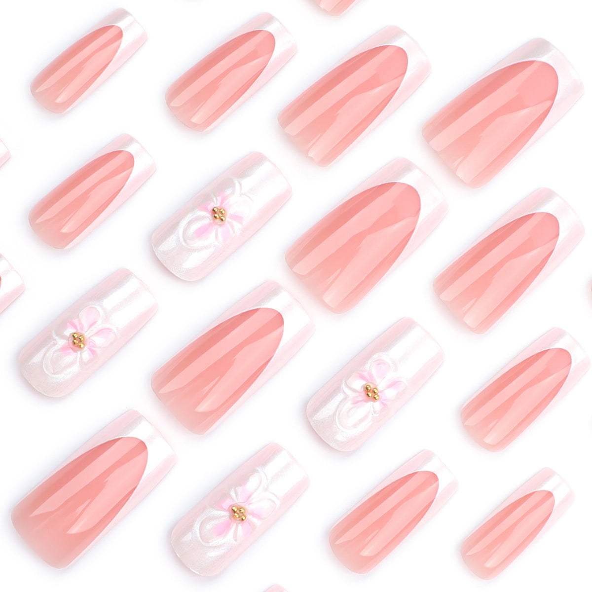 Kunstvolle biologisch abbaubare Nagelverlängerungen mit floralen Akzenten Brehn