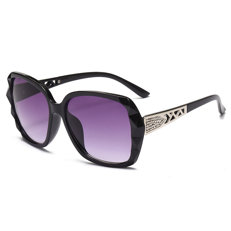 Damen Sonnenbrille im luxuriösen Glamourstil Brehn
