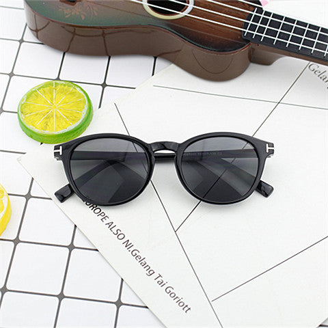 Damen modische runde Sonnenbrille mit elegantem Kunststoffrahmen Brehn