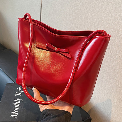 Elegante Kunstleder-Handtasche