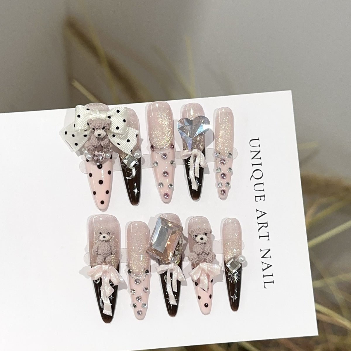 Themen Bären-inspiriertes Press-On Nagelkunstset