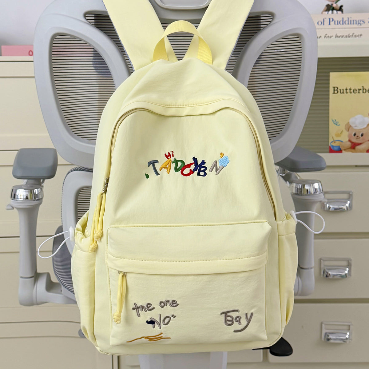 Stylische gestickte Rucksack Brehn