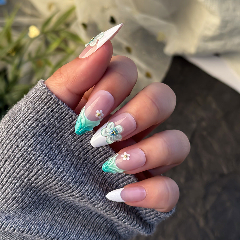Blumenverzierte Press-On-Nagelset Brehn