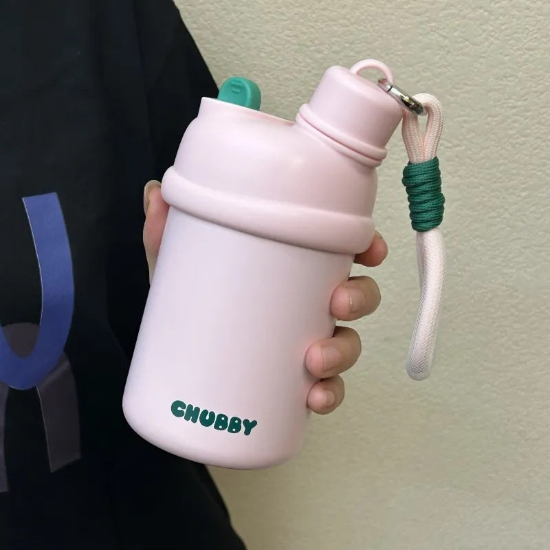 Damen Sportliche Wasserflasche mit praktischem Trageband Brehn