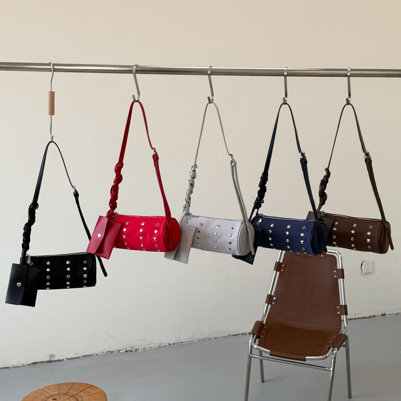 Nieten Crossbody Tasche