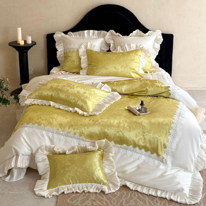 Luxuriöses Satin-Bettwäsche-Set mit Rüschen, Jacquard-Motiv und Spitzenbordüre