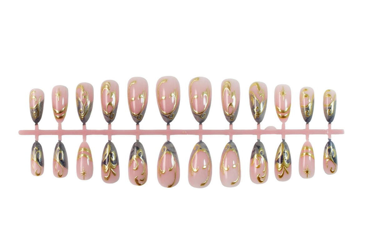 Kunstnagelset im eleganten, kunstvollen Design Brehn