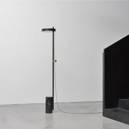Moderne Skulptur Stehlampe