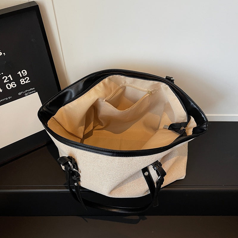 Vielseitige Canvas-Tote-Tasche mit Lederakzenten
