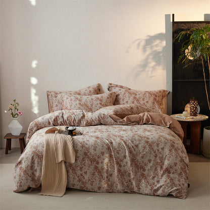 Bettwäsche-Garnitur im Jacquard-Vintage-Look mit Ton-in-Ton Blumenrelief