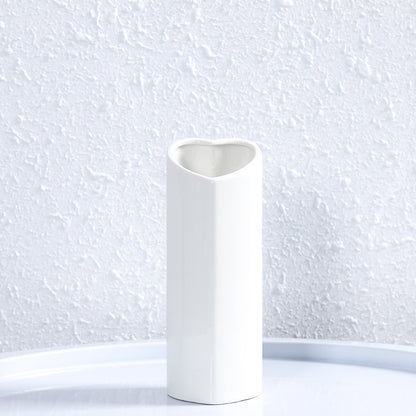 Herzförmige elegante Keramikvase Brehn