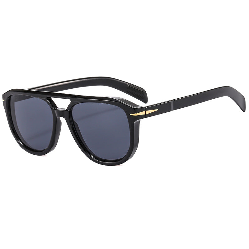 Damen Sonnenbrille mit markantem Rahmen und schützenden Gläsern Brehn