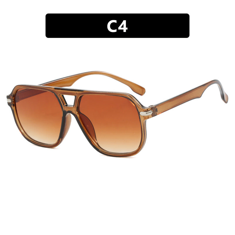 Damen modische Sonnenbrille mit schützendem UV-Filter und stylishen Gläsern Brehn