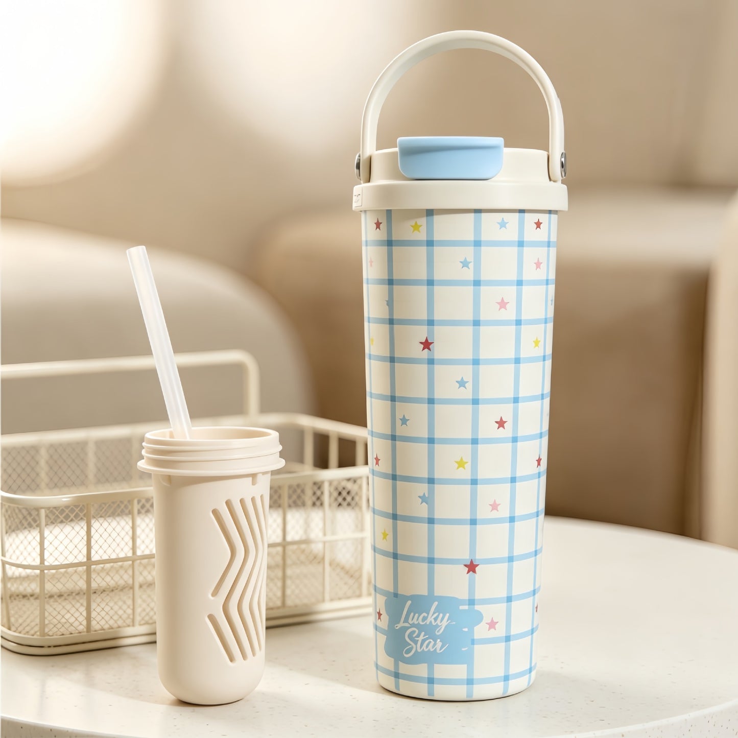 Isolierte Trinkflasche mit Integriertem Strohhalm Brehn