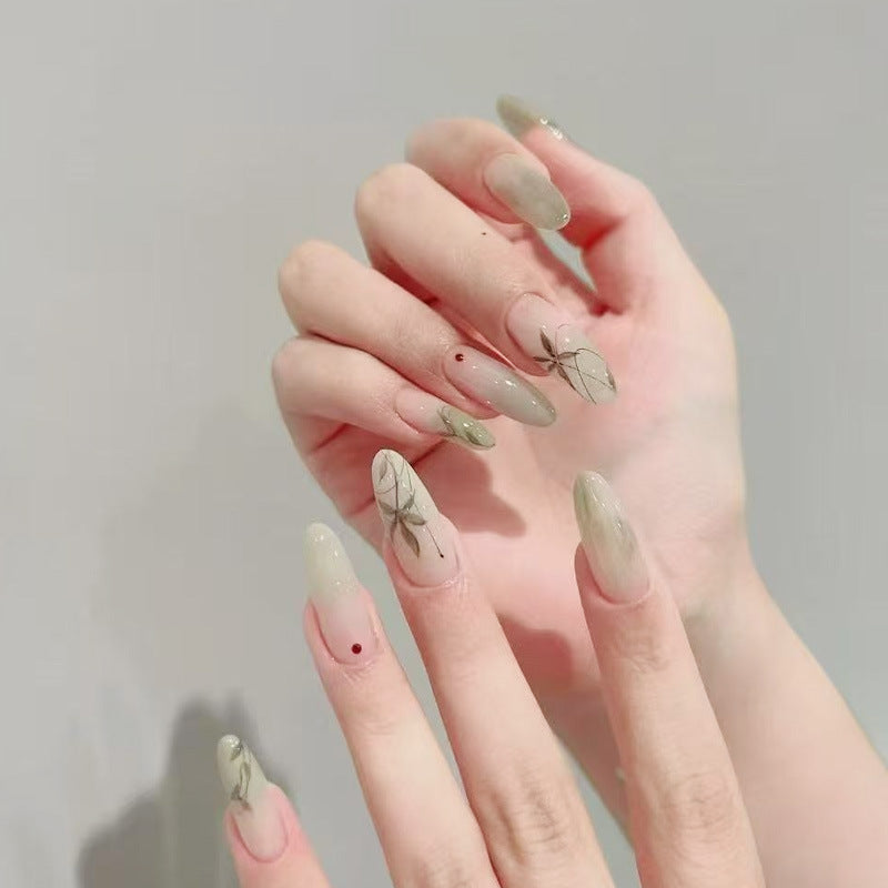 Dekorative Nagelkunst Brehn