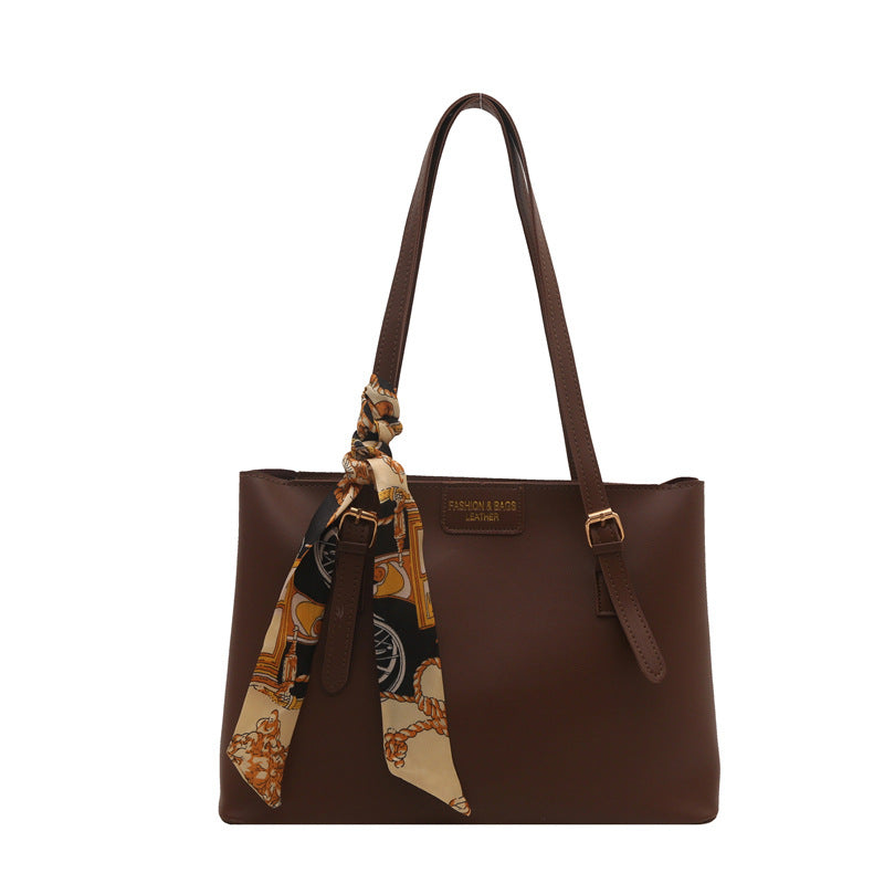 Elegante Kunstleder Tote Bag mit Schal-Detail