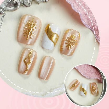Elegante goldverzierte Press-On-Nagelkunst-Set
