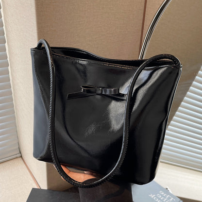 Elegante Kunstleder-Handtasche