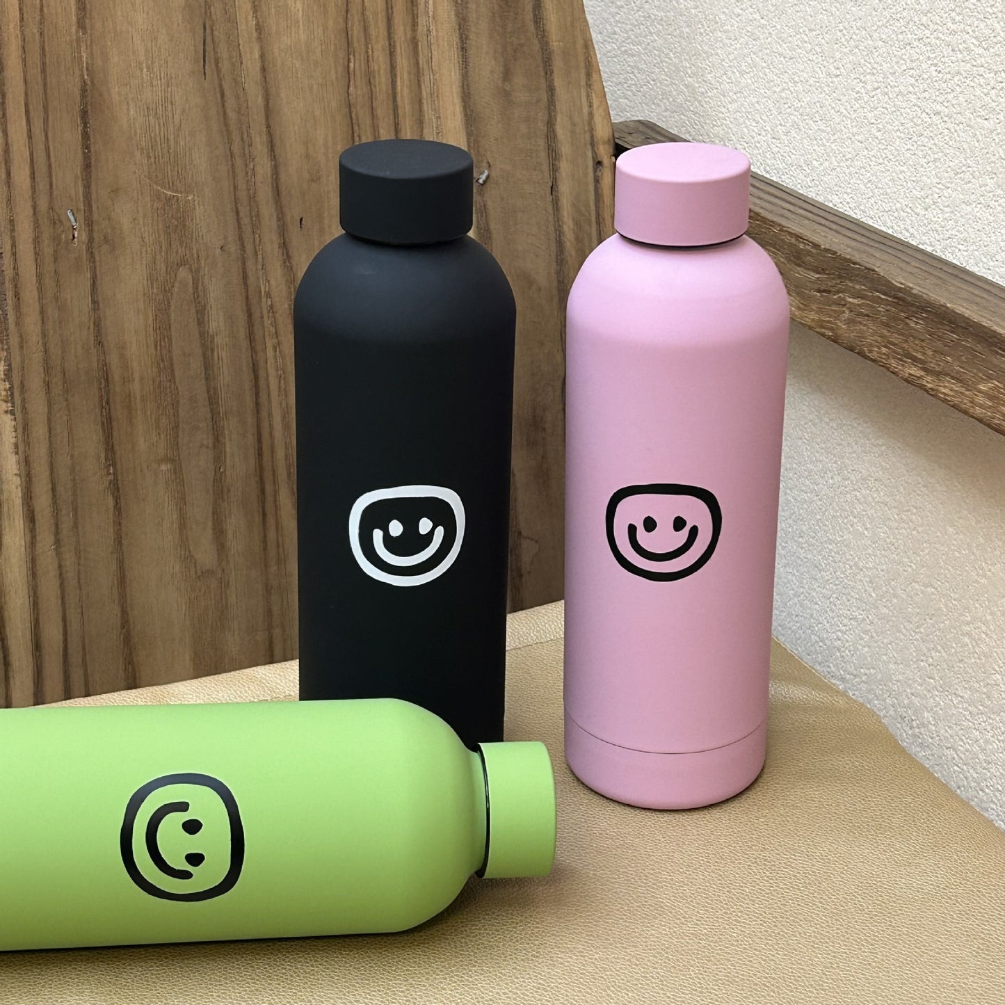 Damen Isolierflasche mit fröhlichem Smileymotiv Brehn