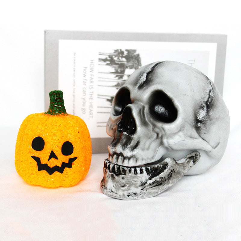 Dekoratives Halloween-Schädel- und Kürbis-Set Brehn