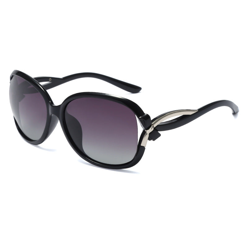 Damen oversized Sonnenbrille mit glamourösem Design Brehn