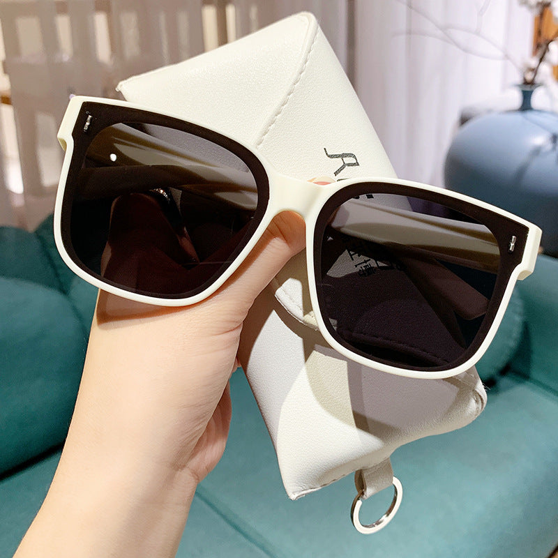 Damen Modische Sonnenbrille im trendigen quadratischen Design Brehn