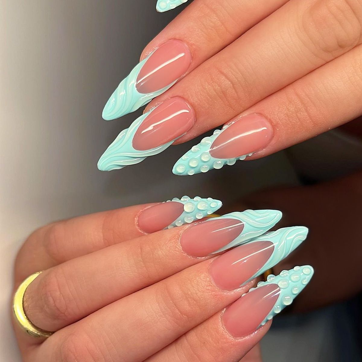 Künstlerische Texturierte Press-On Nagelkunst Brehn