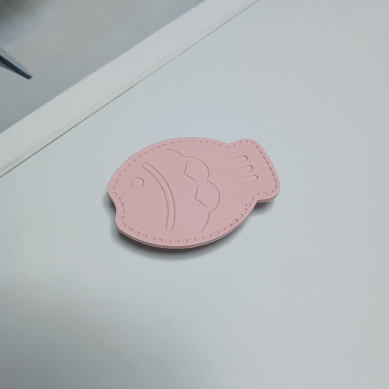 Fischförmiger Leder Handyhalter Brehn