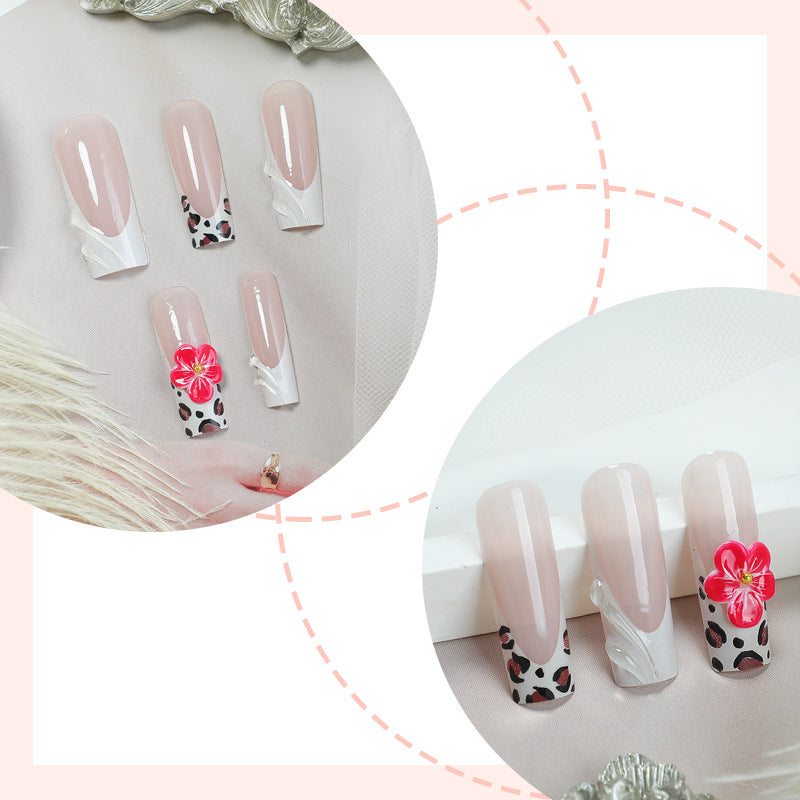 Künstlerisches Press-On-Nagelset mit floralen und abstrakten Designs Brehn