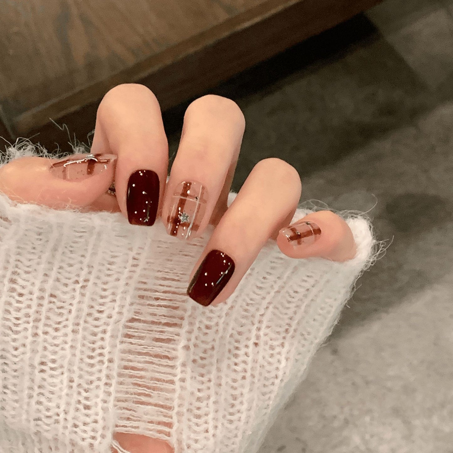 Künstliche Kunstnägel mit Elegantem Geometric-Design Brehn