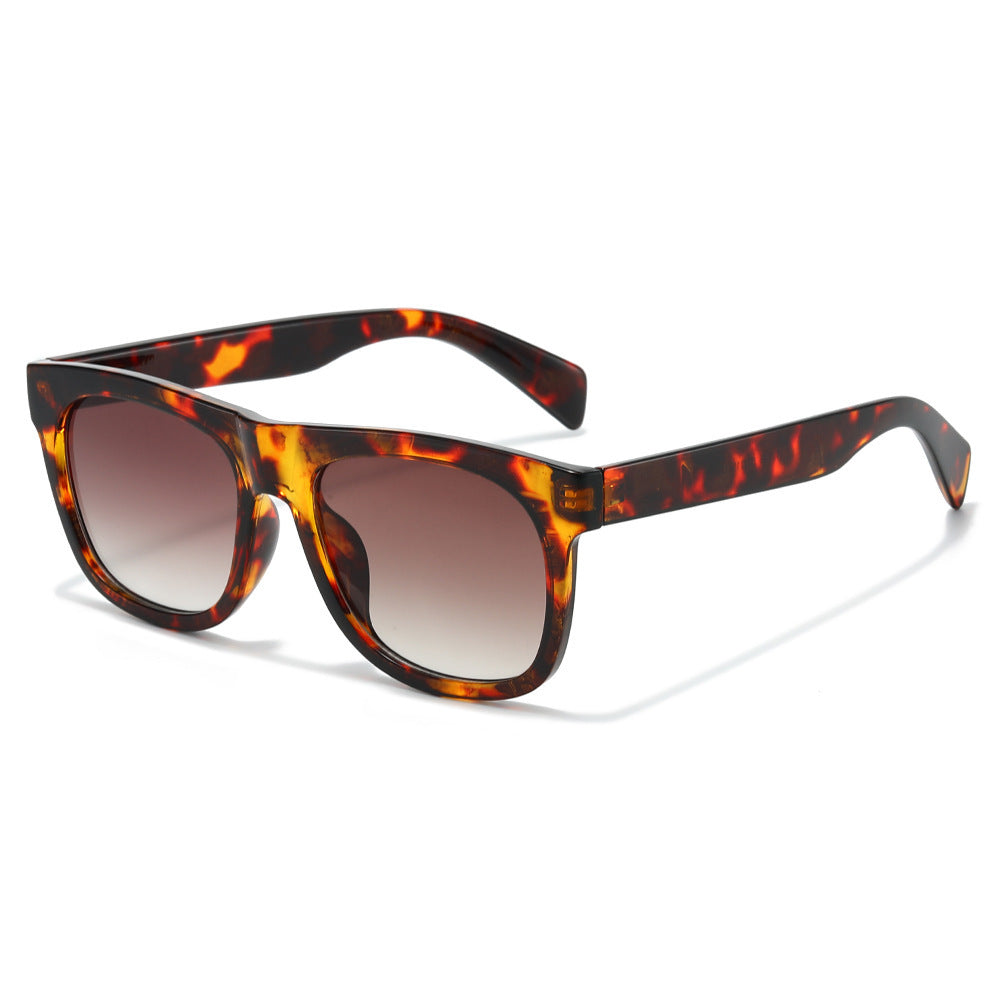 Retro-inspirierte Schildkrötensonnenbrille Brehn
