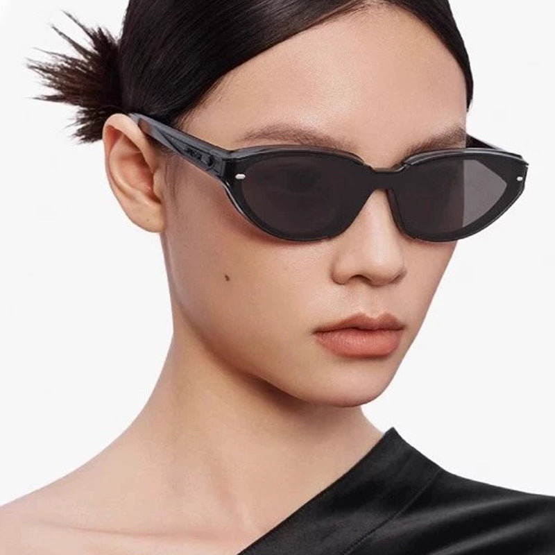 Damen modische Sonnenbrille mit zeitgemäßem Design und schützendem UV-Filter Brehn