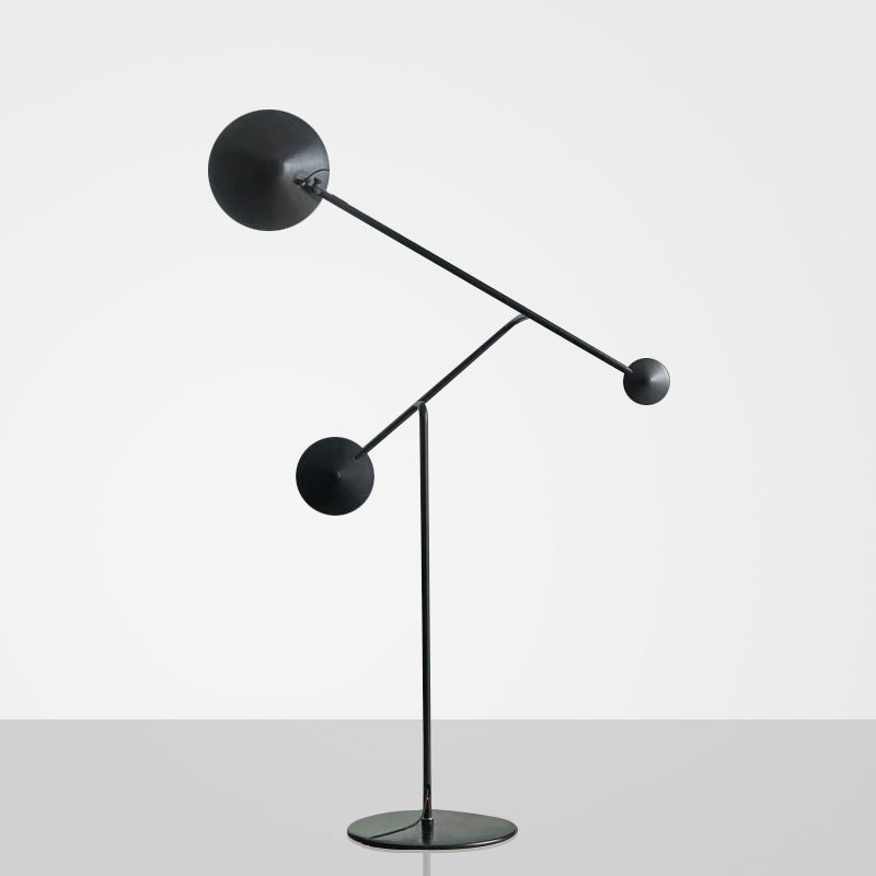 Moderne verstellbare Bogenstehlampe mit dualen Kugeln