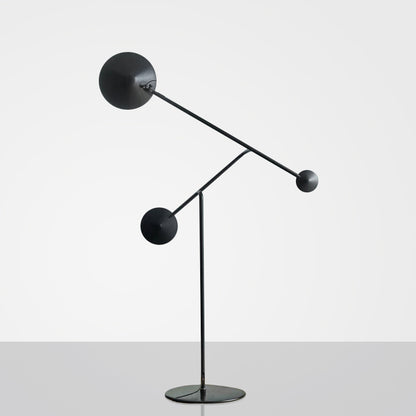 Moderne verstellbare Bogenstehlampe mit dualen Kugeln