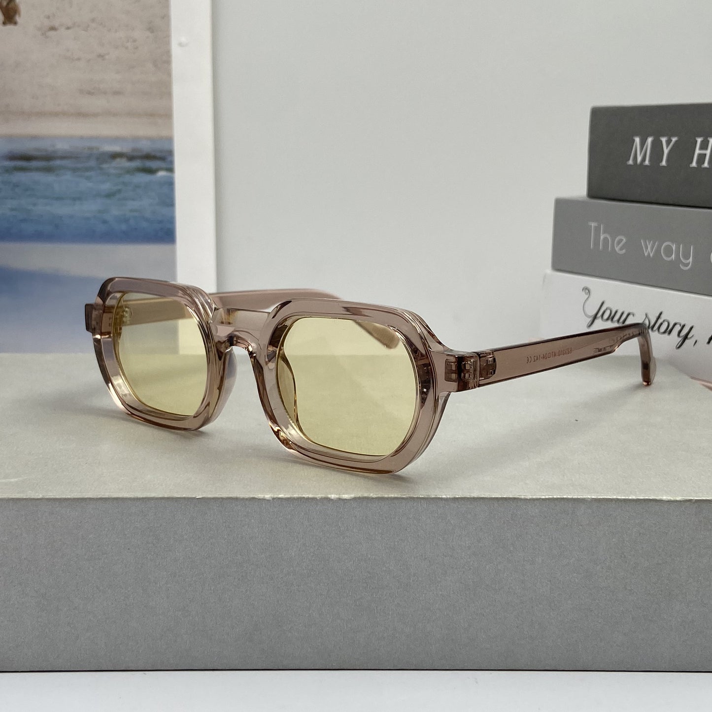 Damen modische Sonnenbrille im modernen Design mit breitem Rahmen Brehn