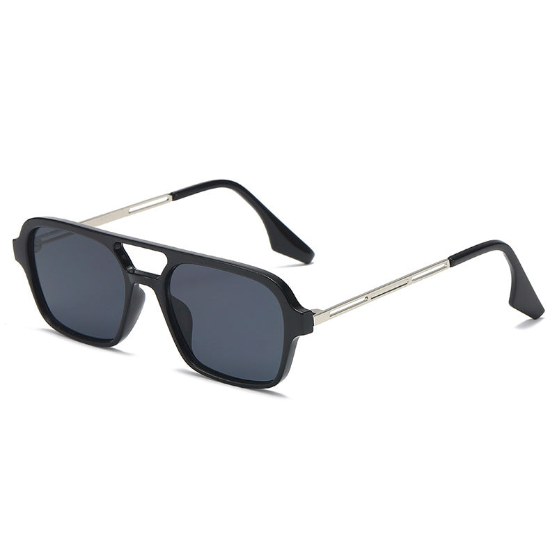 Damen trendige quadratische Sonnenbrille mit transparentem Rahmen und sanften Gläsern Brehn