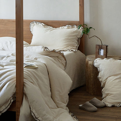 Leinen-Baumwoll-Bettwäsche-Set mit Rüschenrand und Wohndecke
