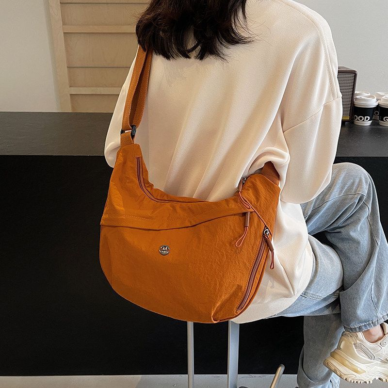 Funktionale Crossbody Schultertasche Brehn