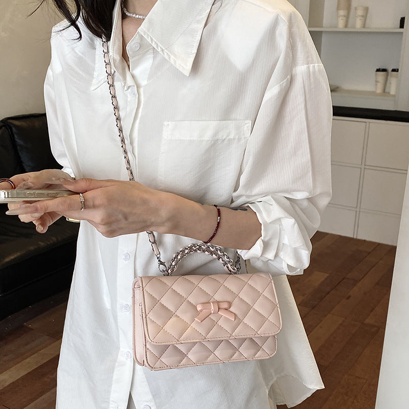 Gepolsterte Tasche mit Bow-Detail Brehn