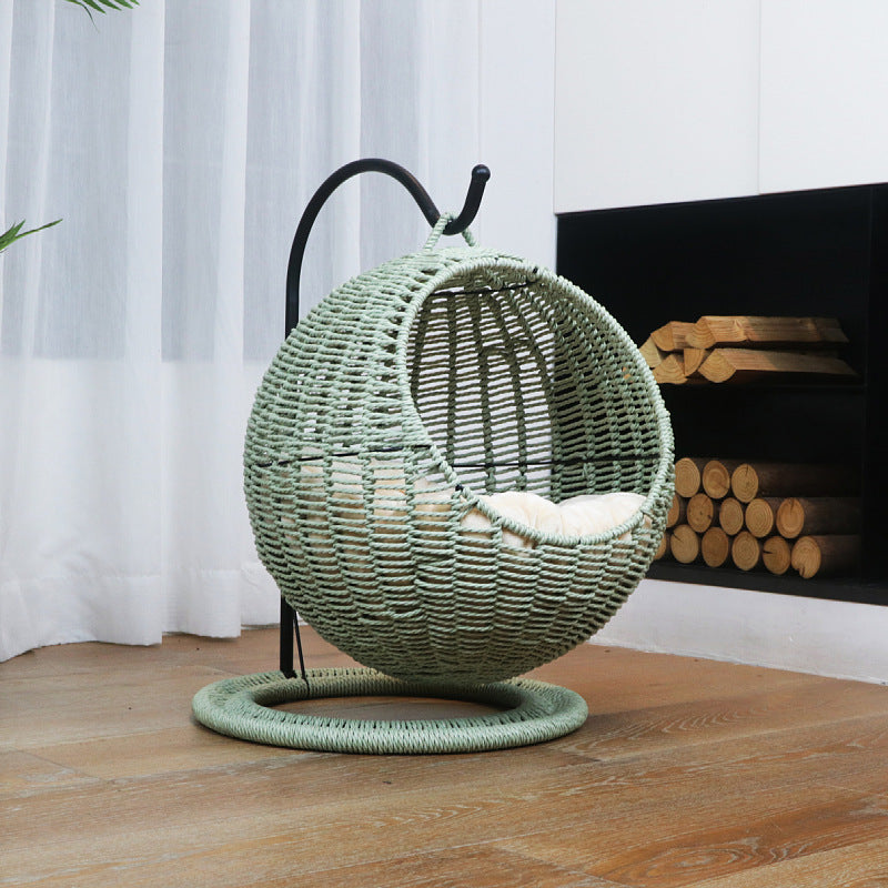 Bequemer Hängesessel aus Rattan Brehn