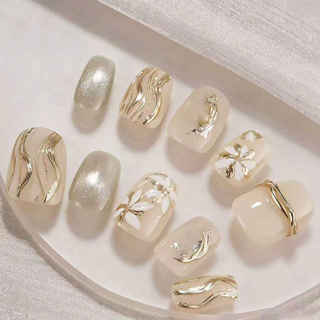 Elegantes dekoratives Press-On-Nagelset Brehn