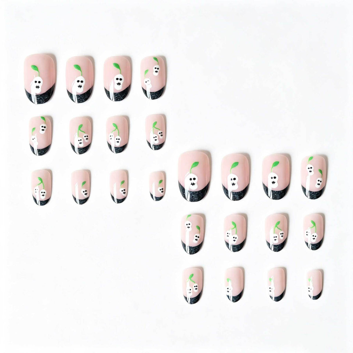 Künstlerisches Schädel-Thema Nagelkunst