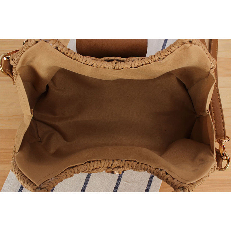 Elegante Korbtasche mit Einzigartigem Verschluss Brehn