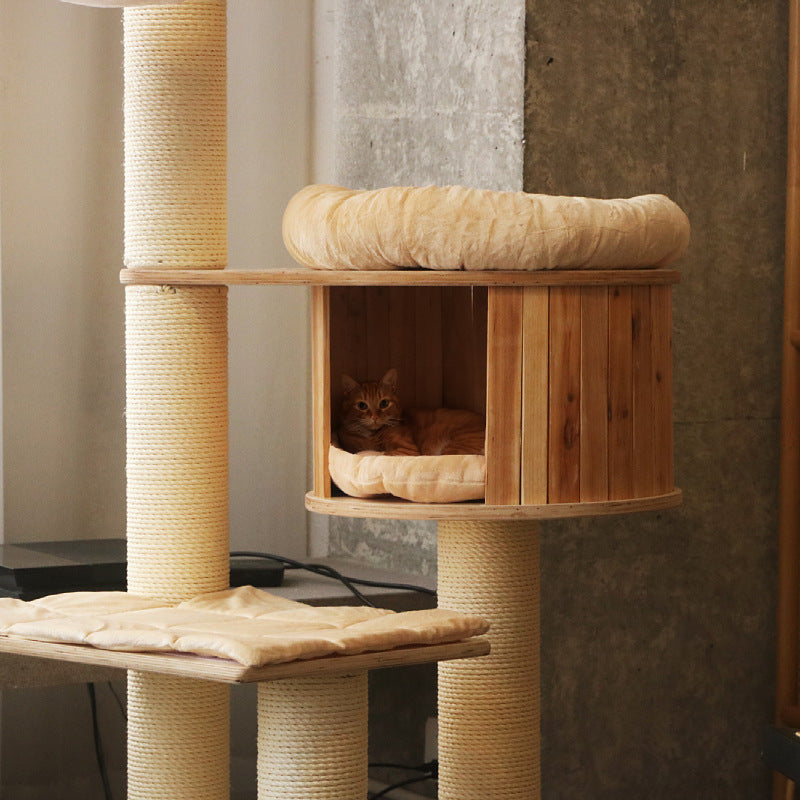 Gemütlicher Katzenbaum mit mehreren Ebenen Brehn