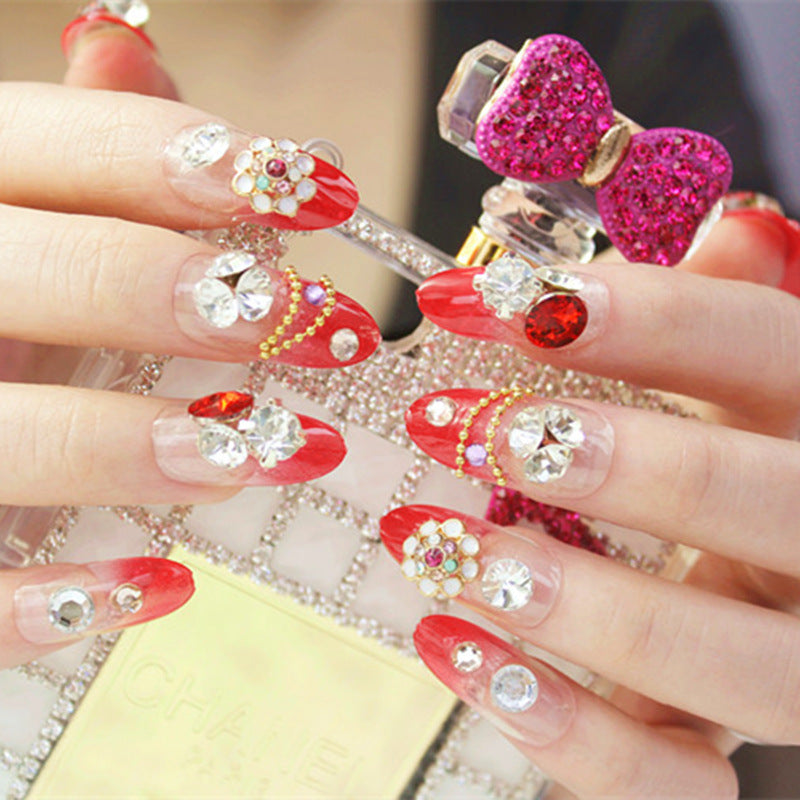 Elegantes, mit Rhinestones verziertes Press-On-Nagelset